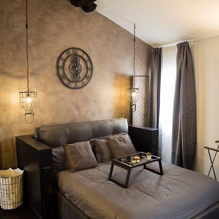 Industrial Apartment Near Duomo มิลาน ภายนอก รูปภาพ