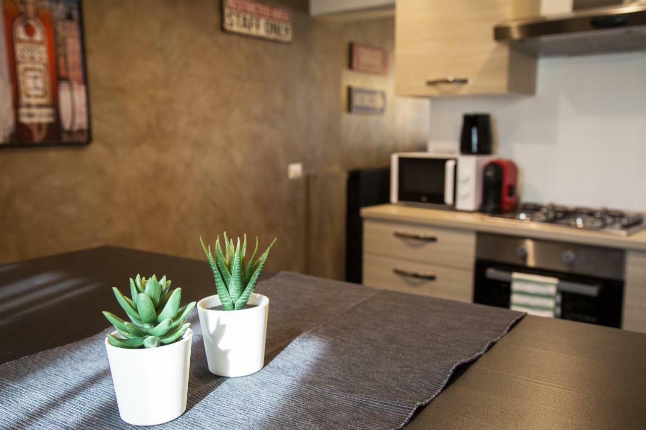 Industrial Apartment Near Duomo มิลาน ภายนอก รูปภาพ